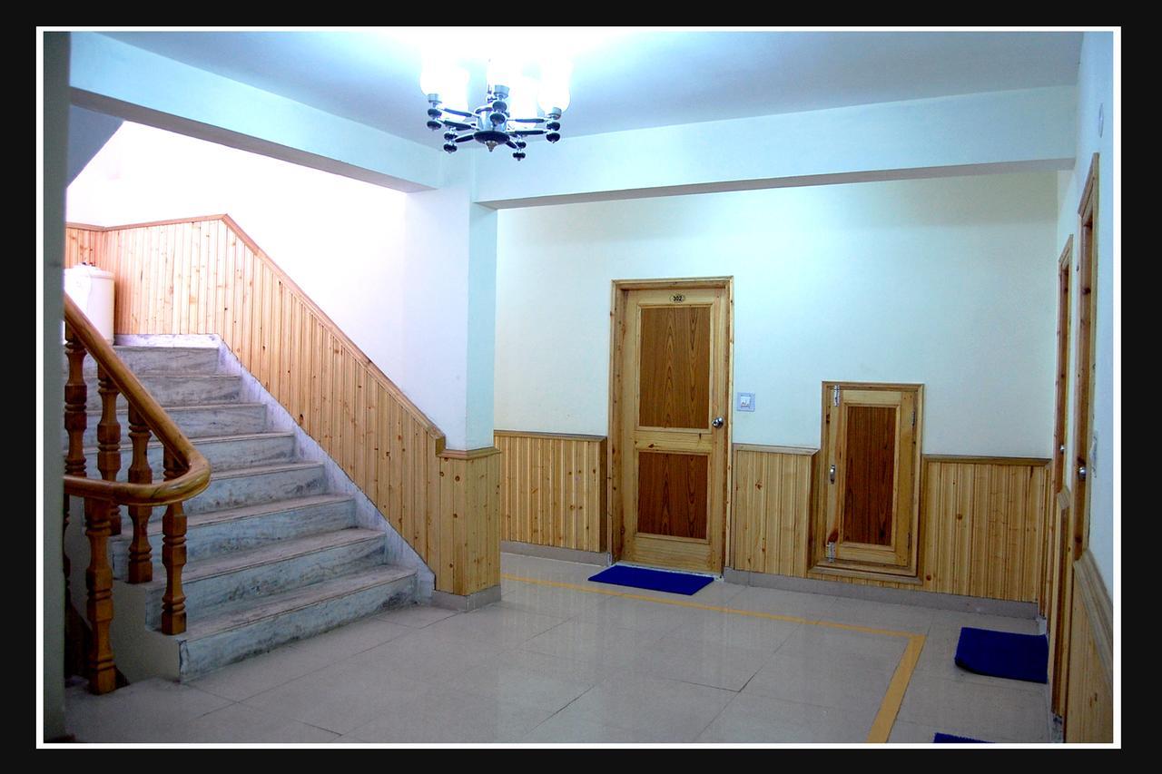 Hotel Nitesh Manali  Exterior photo