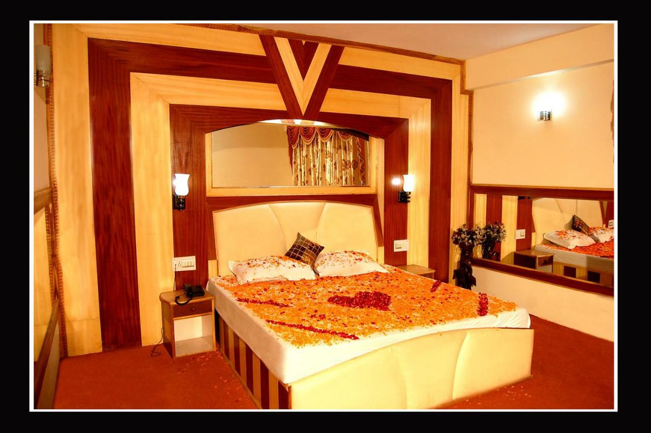 Hotel Nitesh Manali  Exterior photo